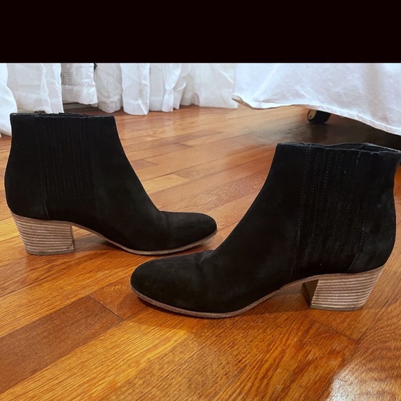 Vince Haider Suede Bootie Black Size 6.5 - Picture 9 of 13